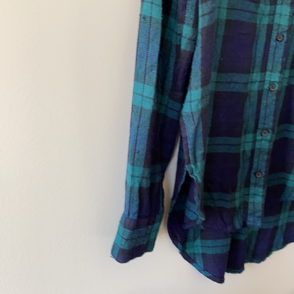 Silver Jeans Co. Hi-lo Flannel Button Down Shirt - Picture 6 of 9